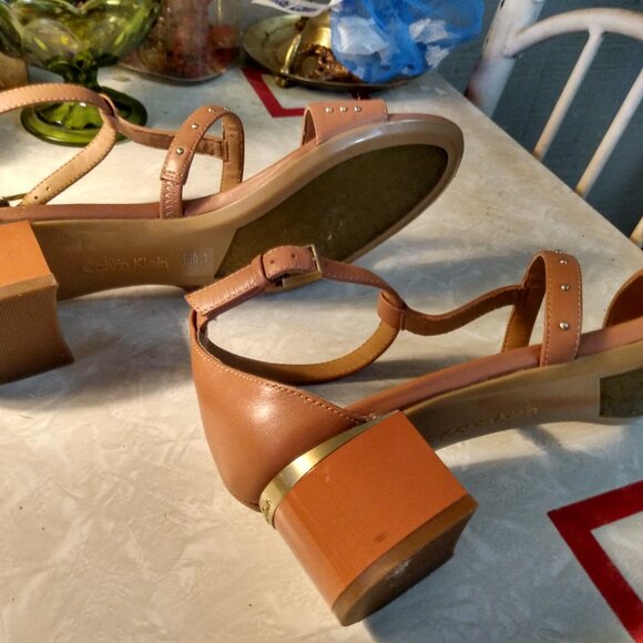 Calvin Klein Divina Heeled Sandals Gold Stud Accent Ankle T Strap Size 8.5 - Picture 5 of 8